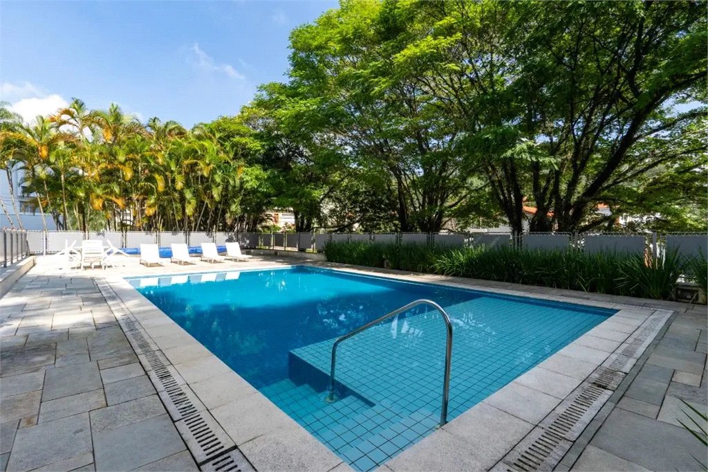 Apartamento à venda com 3 suítes em Vila Morumbi, São Paulo, SP