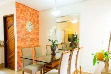 Sobrado com 180m² , 3 dormitórios , sendo 3 suítes , 3 vagas de garagem , churrasqueira e Jardim de inverno , à venda na Vila Scarpelli , Santo André.