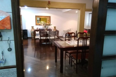 Casa à venda com 6 quartos, sendo 2 suítes,  em Jardim Leocádia, Sorocaba, SP