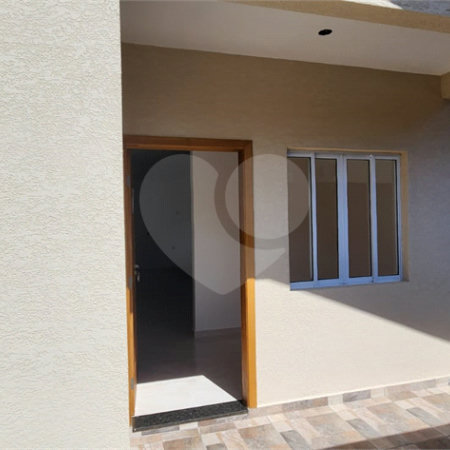 Casa à venda com 2 suítes no condomínio Vilagio, Atibaia - SP