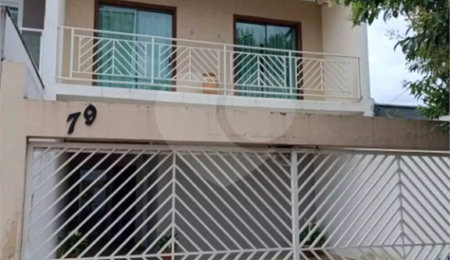 Sobrado à venda com 3 quartos, sendo 1 suíte,  em Jardim Karolyne, Votorantim, SP
