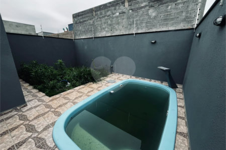 Casa à venda com 3 quartos, sendo 1 suíte, em Parque Itapê, Itapetininga, SP