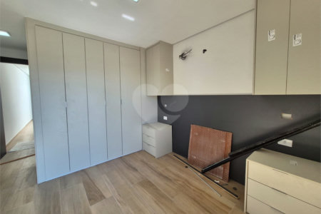 Sobrado à venda com 3 quartos, sendo 1 suíte, em Cidade dos Bandeirantes, São Paulo, SP