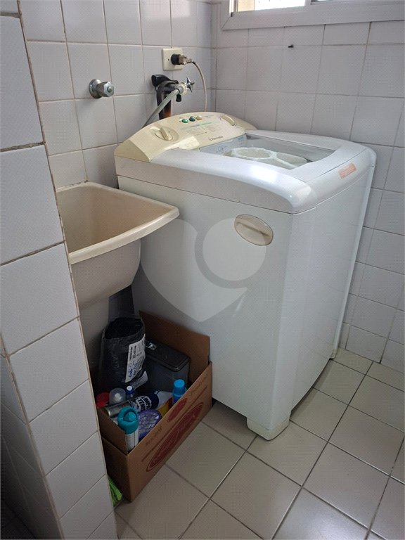 Apartamento à venda com 2 quartos em Parque Maria Domitila, São Paulo, SP