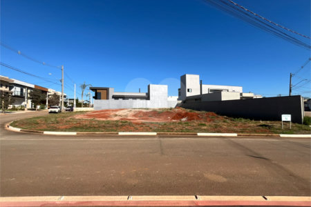 Terreno à venda em Loteamento Residencial Golden Ville, Itapetininga, SP