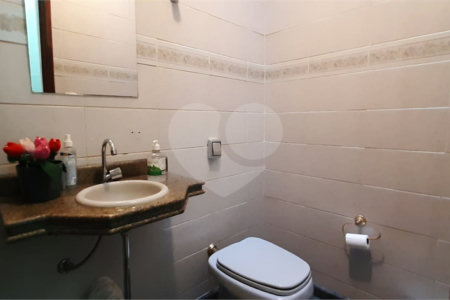 Sobrado à venda com 3 quartos, sendo 1 suíte, em Jardim Regina, São Paulo, SP
