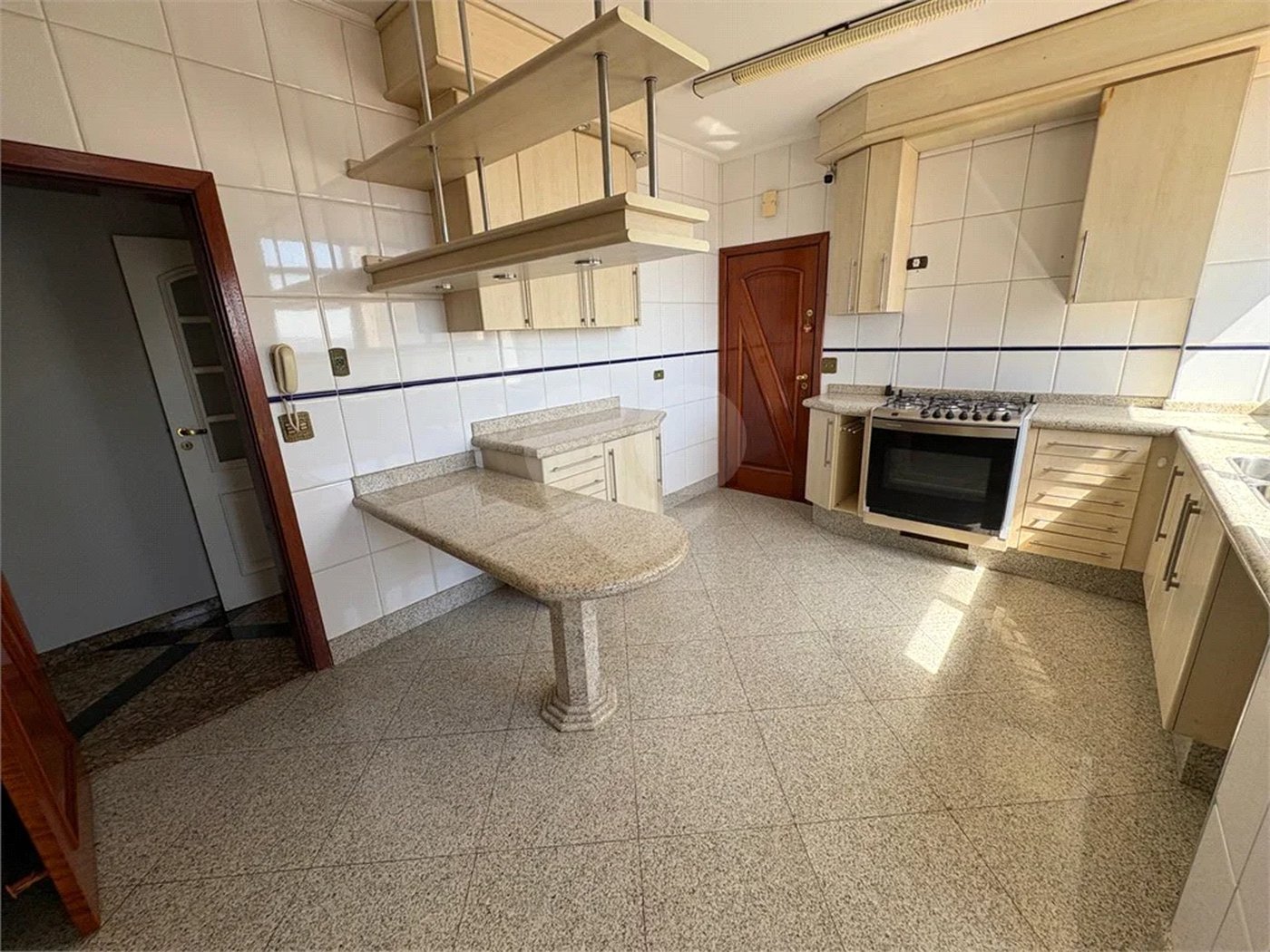 Apartamento disponível no Edifício Palladium no Centro de Piracicaba - SP.