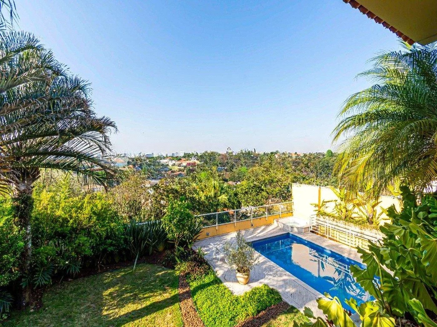 Casa à venda com 4 suítes em Jardim Guedala, São Paulo, SP