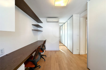 Casa à venda com 4 suítes no condomínio Quadra Real Campo Belo, São Paulo - SP