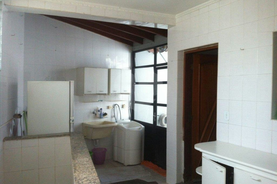 Sobrado à venda com 3 quartos, sendo 1 suíte,  em Vila Paulicéia, São Paulo, SP