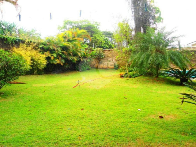 Sobrado à venda com 4 suítes em Jardim Cordeiro, São Paulo, SP