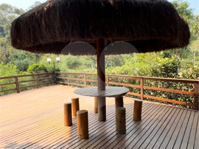 Casa à venda com 4 suítes no condomínio Alpes da Cantareira, Mairiporã - SP
