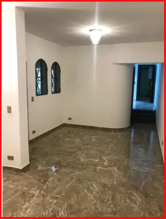 Sobrado à venda com 3 quartos, sendo 1 suíte, em Ferreira, São Paulo, SP