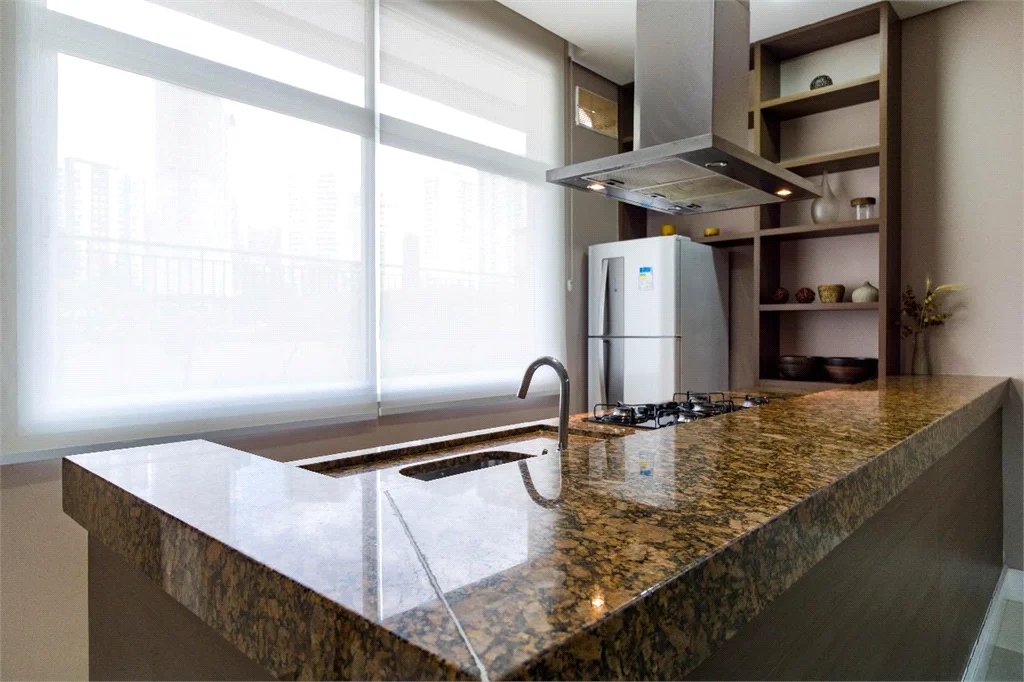 Apartamento à venda com 2 quartos, sendo 1 suíte,  em Vila Andrade, São Paulo, SP