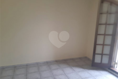 Casa à venda com 2 quartos em Vila Galvão, Guarulhos, SP