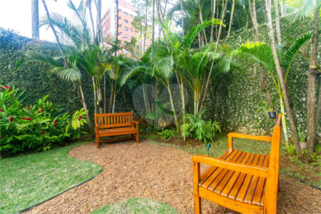 Cobertura à venda com 3 quartos, sendo 1 suíte, em Real Parque, São Paulo, SP