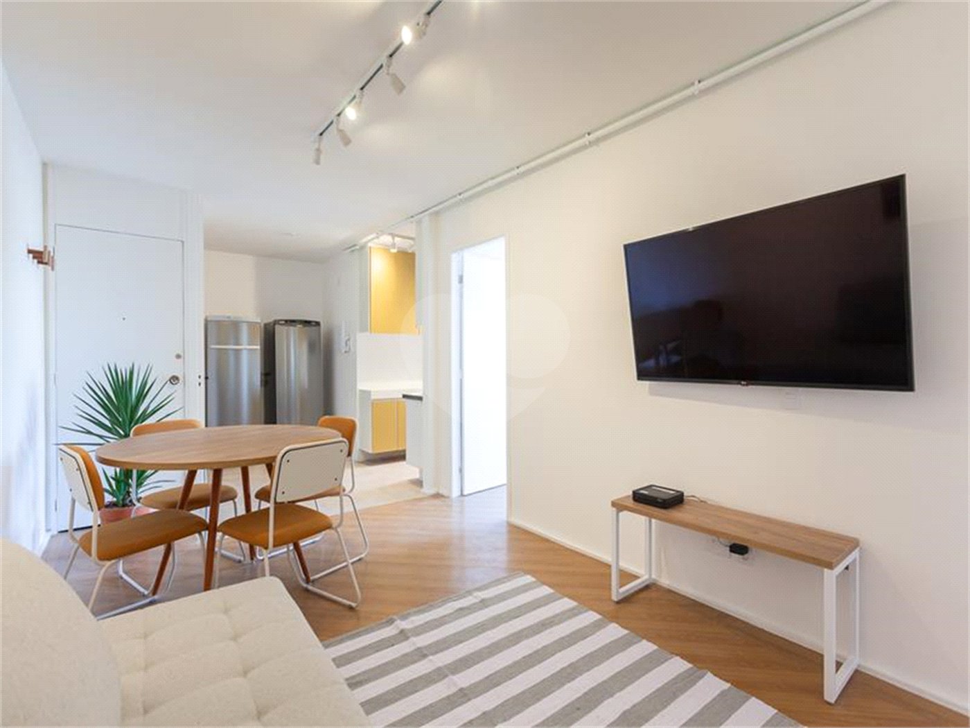 Apartamento à venda com 4 quartos, sendo 1 suíte, em Vila Olímpia, São Paulo, SP