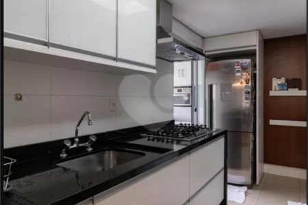 Apartamento à venda com 3 quartos, sendo 2 suítes,  em Várzea da Barra Funda, São Paulo, SP