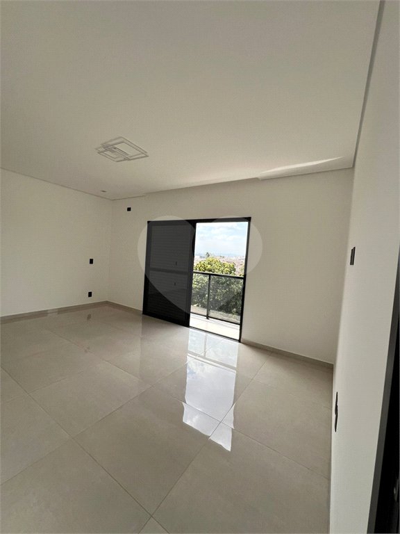 Casa à venda com 3 suítes no condomínio Spazio Design, Bragança Paulista - SP