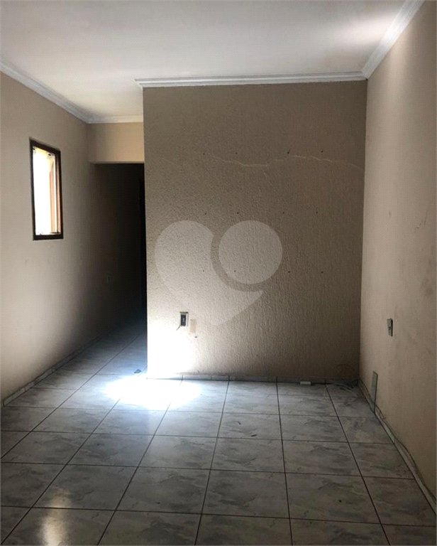 Prédio Comercial e Residencial à Venda — Residencial Burck - Louveira - SP