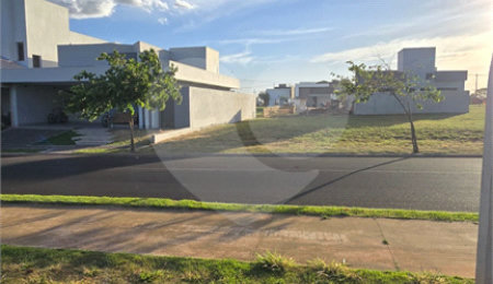 Terreno à venda no condomínio Village Damha IV Araraquara, Araraquara - SP