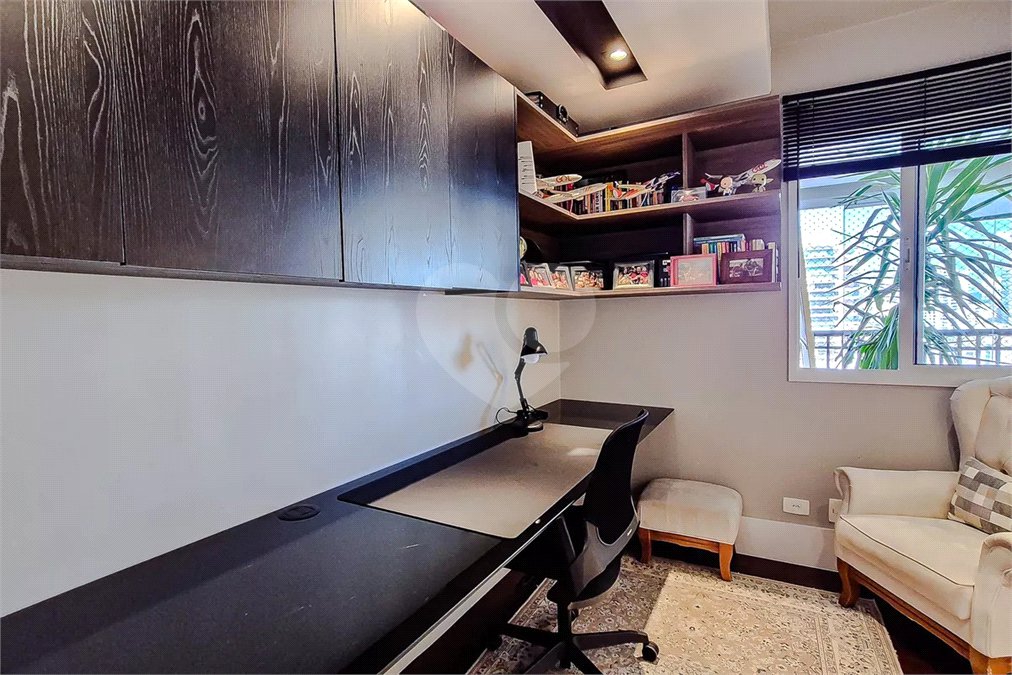 Apartamento à venda com 4 quartos, sendo 3 suítes, em Vila Romana, São Paulo, SP