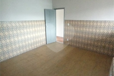 Sobrado para alugar com 2 quartos em Campo Grande, Rio de Janeiro, RJ
