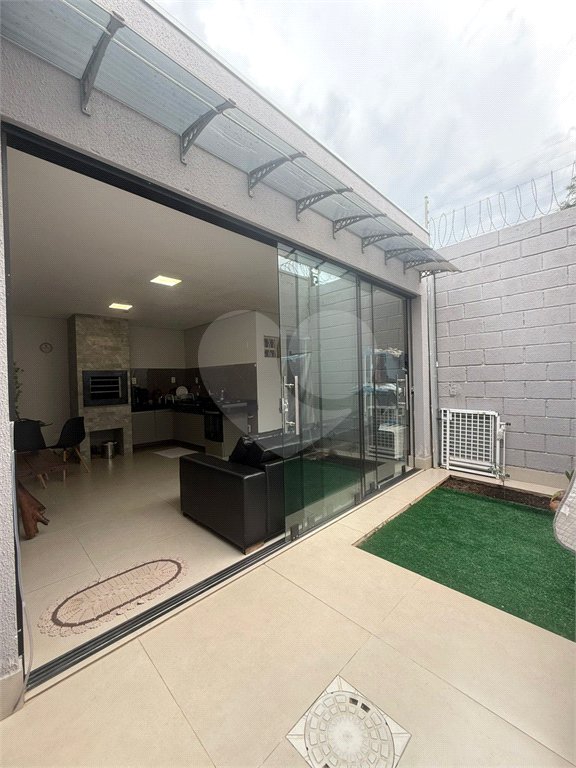 Casa à venda com 2 quartos no condomínio Montenegro, Cuiabá - MT