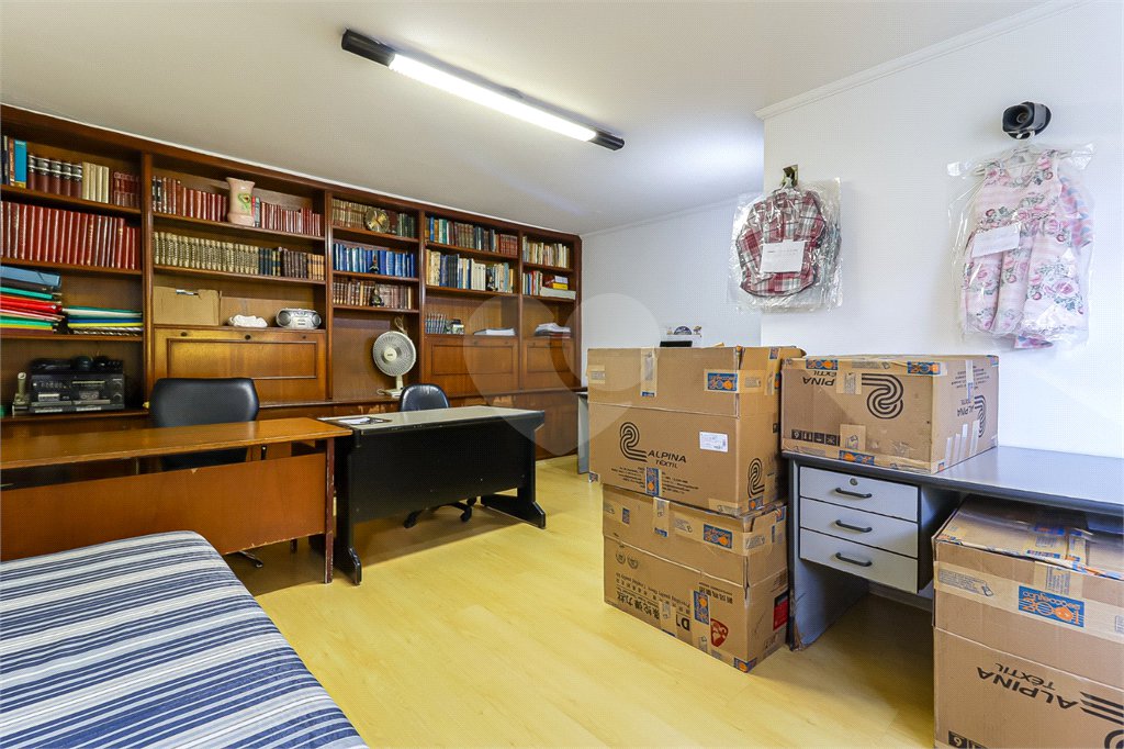 Casa à venda com 3 quartos, sendo 1 suíte, em Mirandópolis, São Paulo, SP
