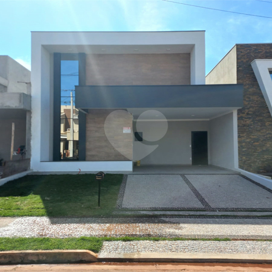 Casa à venda com 3 suítes no condomínio Reserva Real, Paulínia - SP
