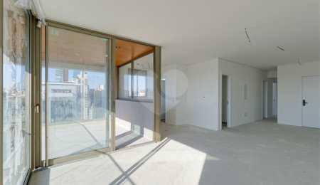 Apartamento à venda com 3 quartos, sendo 2 suítes,  em Itaim Bibi, São Paulo, SP