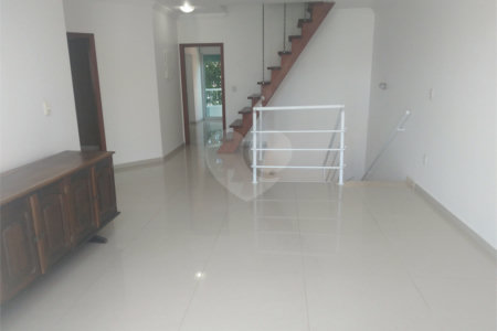Casa à venda com 4 quartos, sendo 3 suítes, no condomínio Ibiti Royal Park, Sorocaba - SP