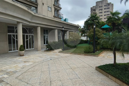 Apartamento à venda com 4 quartos, sendo 3 suítes,  em Paraíso, São Paulo, SP