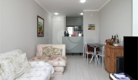 Apartamento à venda com 3 quartos, sendo 1 suíte,  em Jardim Brasil (zona Norte), São Paulo, SP