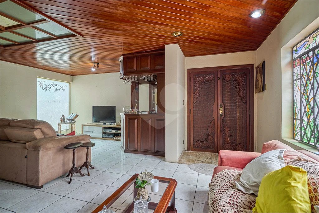 Sobrado à venda com 2 suítes em Granja Julieta, São Paulo, SP