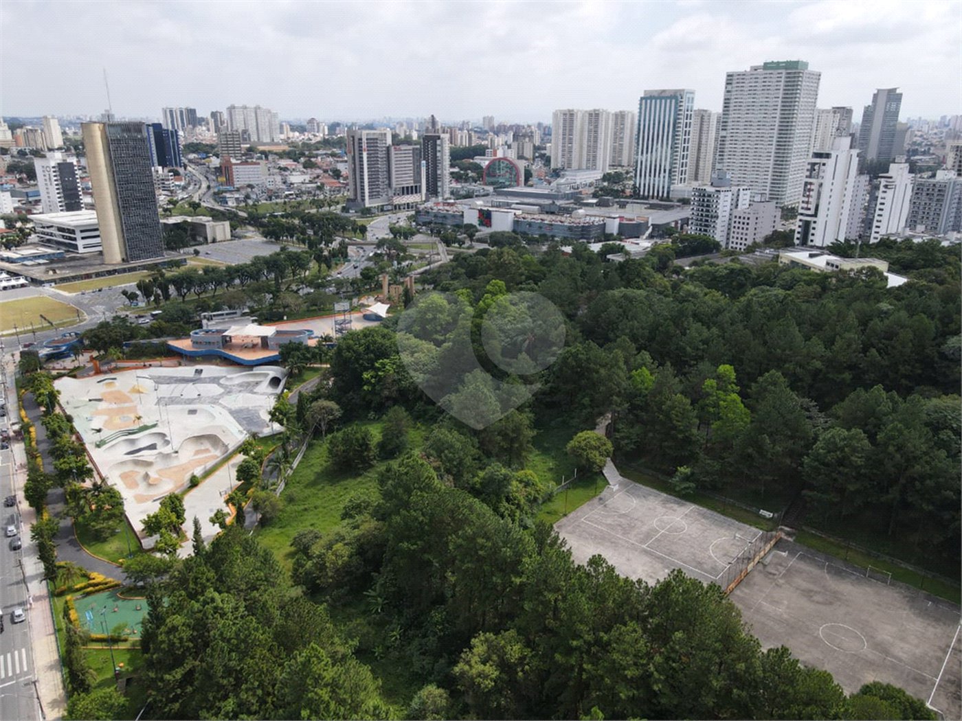 Apartamento à venda com 3 quartos, sendo 1 suíte,  em Baeta Neves, São Bernardo do Campo, SP