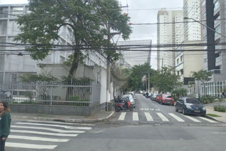 Casa à venda com 3 quartos em Chácara Santo Antônio (zona Sul), São Paulo, SP