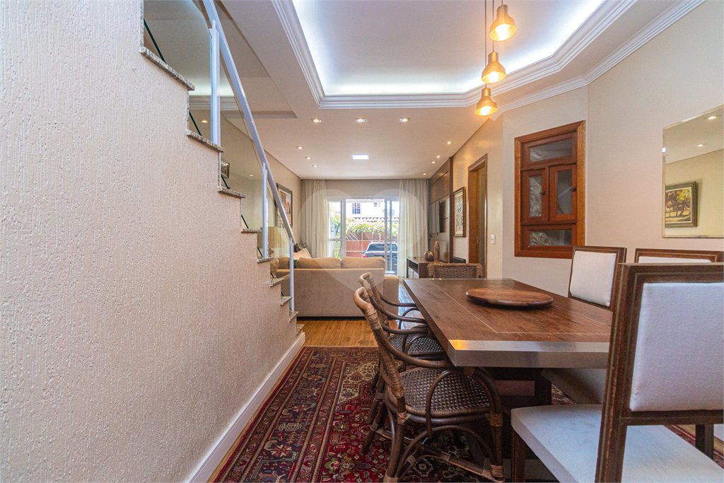 Casa à venda com 4 quartos, sendo 2 suítes, em Jardim Prudência, São Paulo, SP