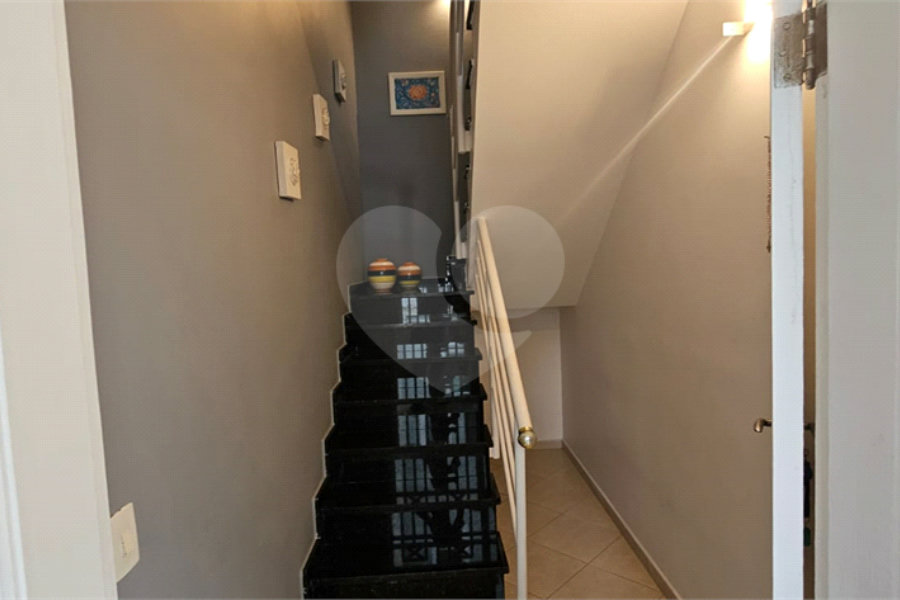 Casa à venda com 3 quartos, sendo 1 suíte, no condomínio Res Santa Inês, São Paulo - SP