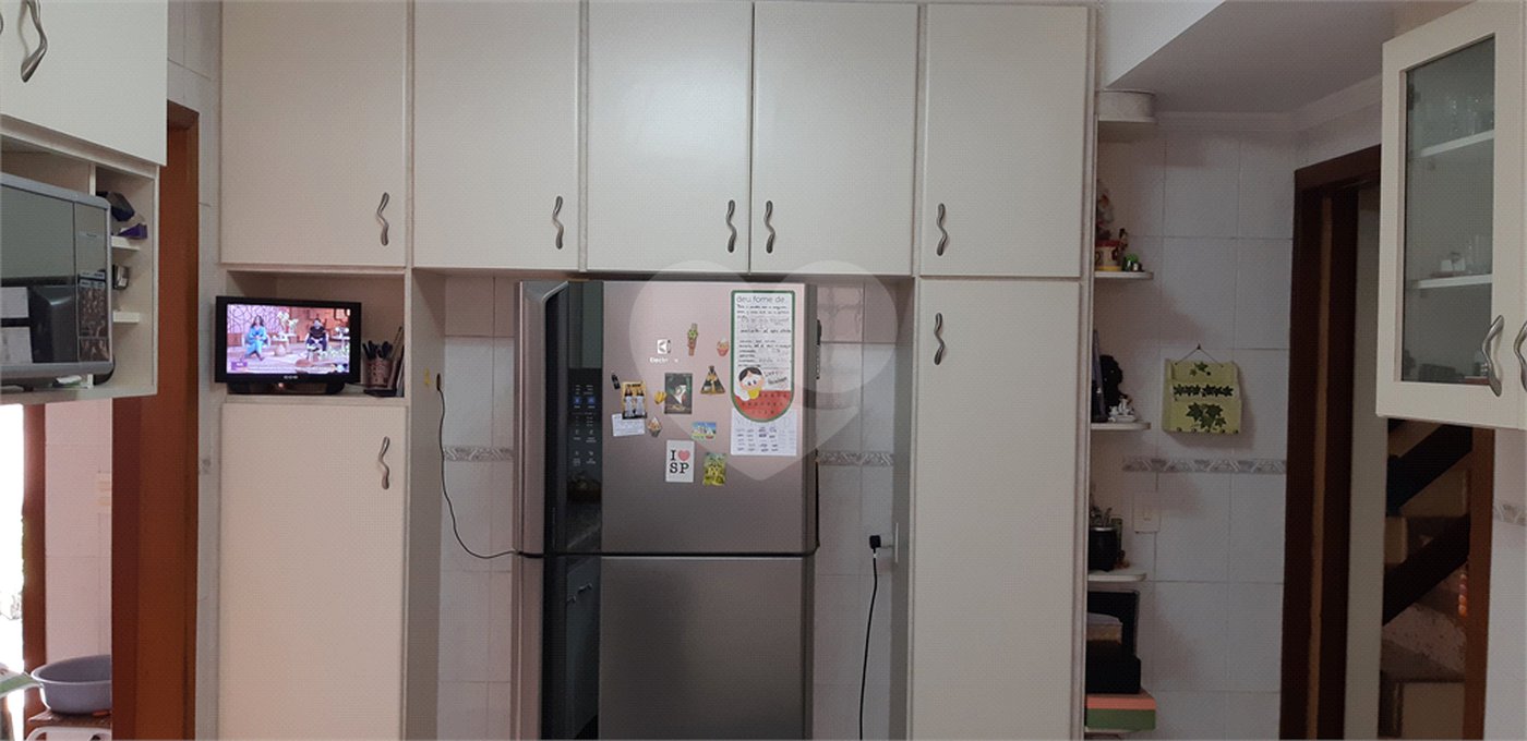 Sobrado à venda com 7 quartos, sendo 2 suítes, em Jardim Marajoara, São Paulo, SP
