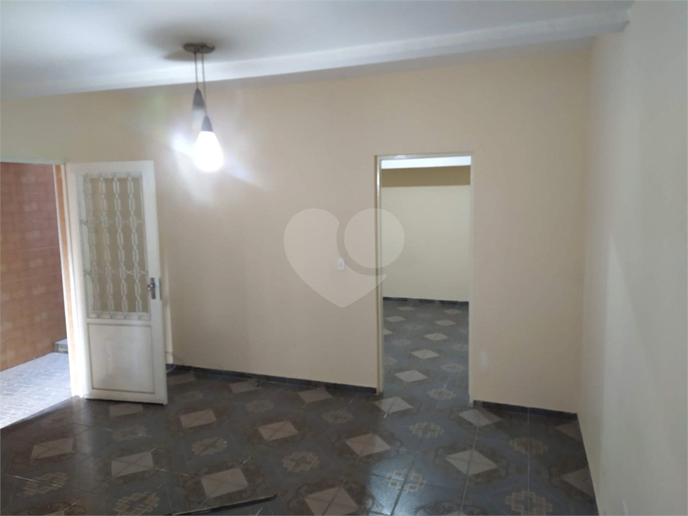 Sobrado à venda com 3 quartos, sendo 1 suíte, em Jaraguá, São Paulo, SP