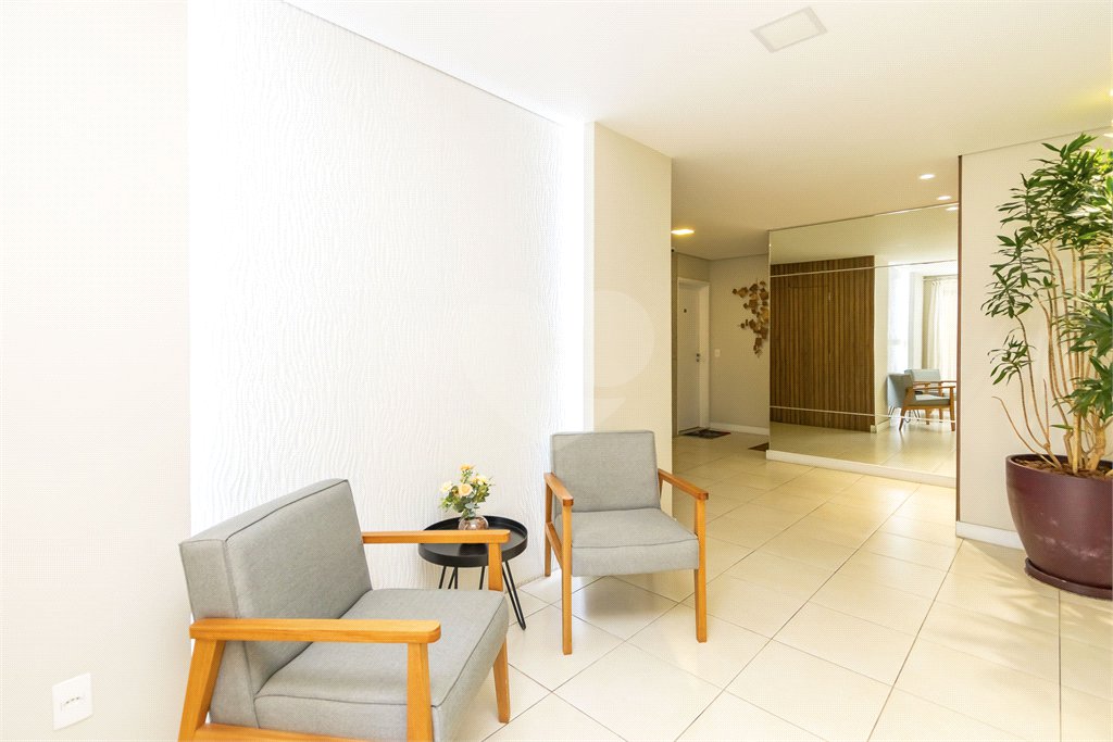 Apartamento à venda com 2 quartos, sendo 1 suíte,  em Bosque da Saúde, São Paulo, SP