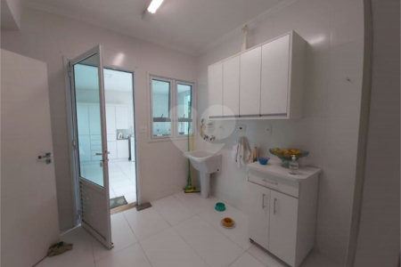 Casa à venda com 4 suítes no condomínio Aldeia da Serrinha, Sorocaba - SP