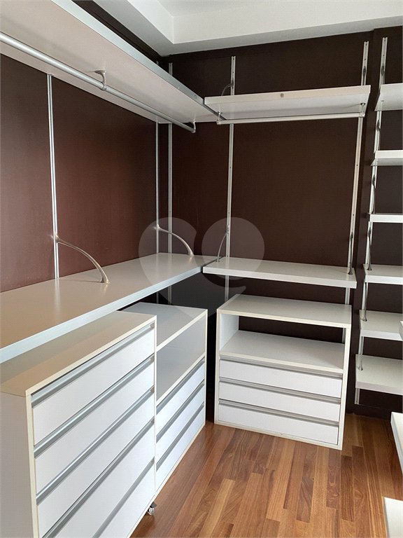Apartamento à venda com 3 suítes em Vila Andrade, São Paulo, SP