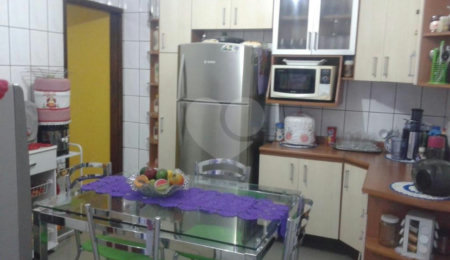 Sobrado à venda com 3 quartos em Tremembé, São Paulo, SP