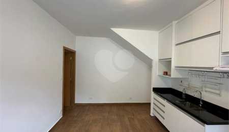 Casa para alugar com 1 suíte no condomínio Sem Nome, São Paulo - SP