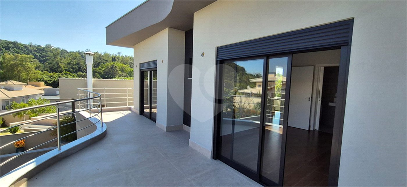 Casa à venda com 3 suítes no condomínio Reserva dos Vinhedos, Louveira - SP