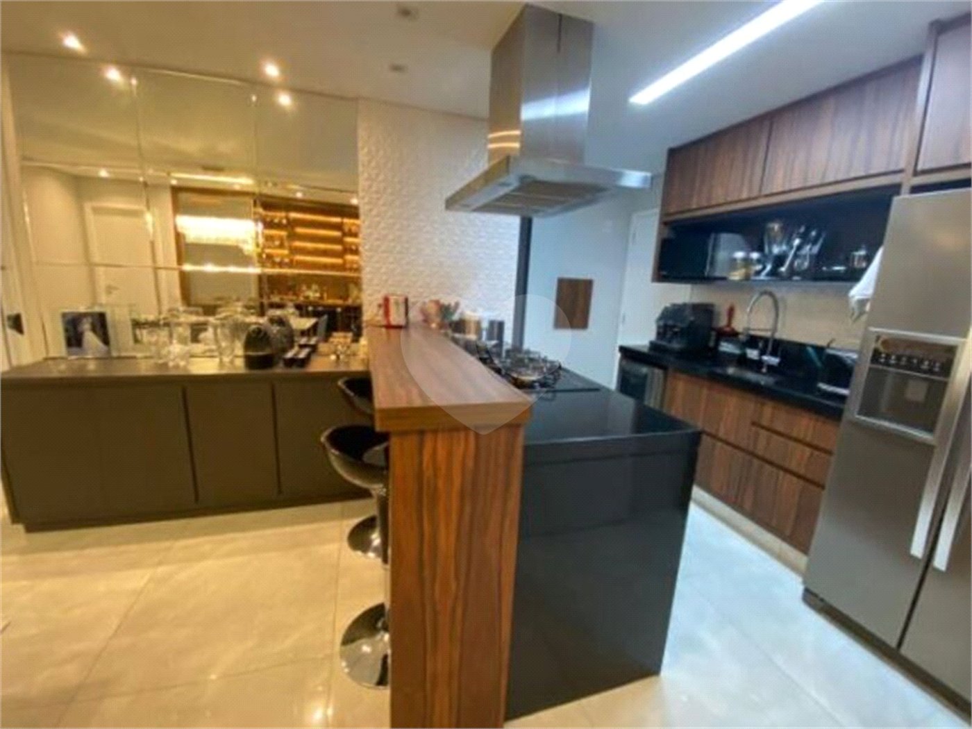 Apartamento à venda com 3 quartos, sendo 1 suíte,  em Vila Regente Feijó, São Paulo, SP