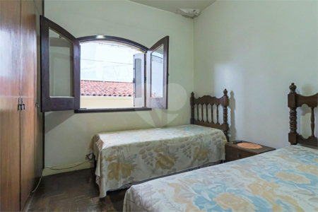 Casa à venda com 3 quartos, sendo 1 suíte, em Mirandópolis, São Paulo, SP