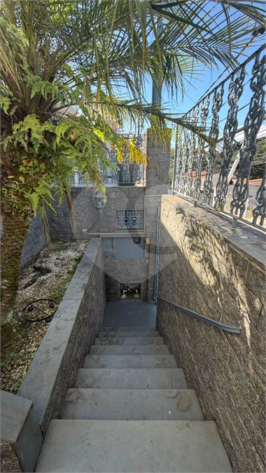 Sobrado à venda com 3 quartos, sendo 2 suítes, em Santana, São Paulo, SP